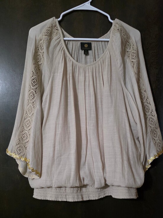 JM Collection Tops - JM Collection Cream Lace-1/2 Sleeve Blouson Top Attached Cami Women's Size XL